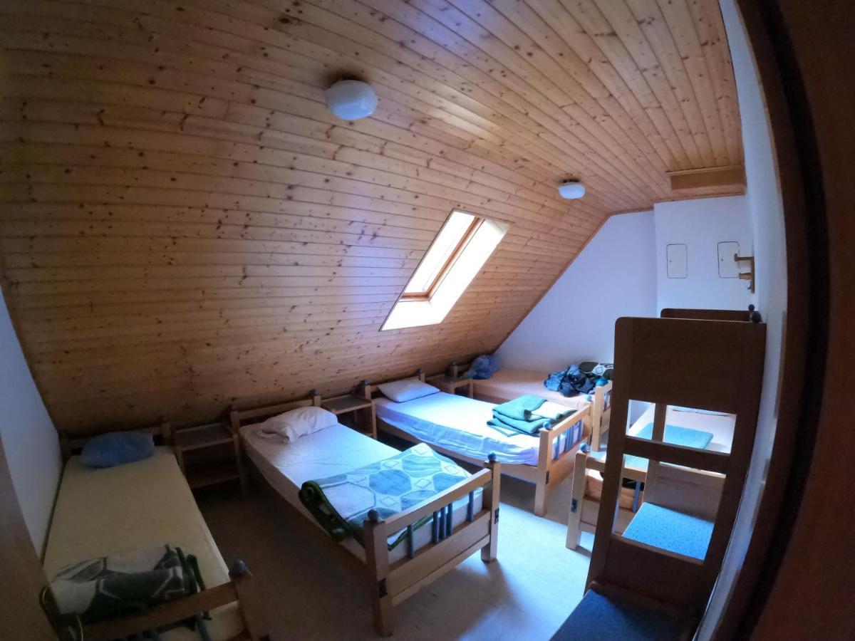 Albergue Pus Bavsica Log pod Mangartom Exterior foto