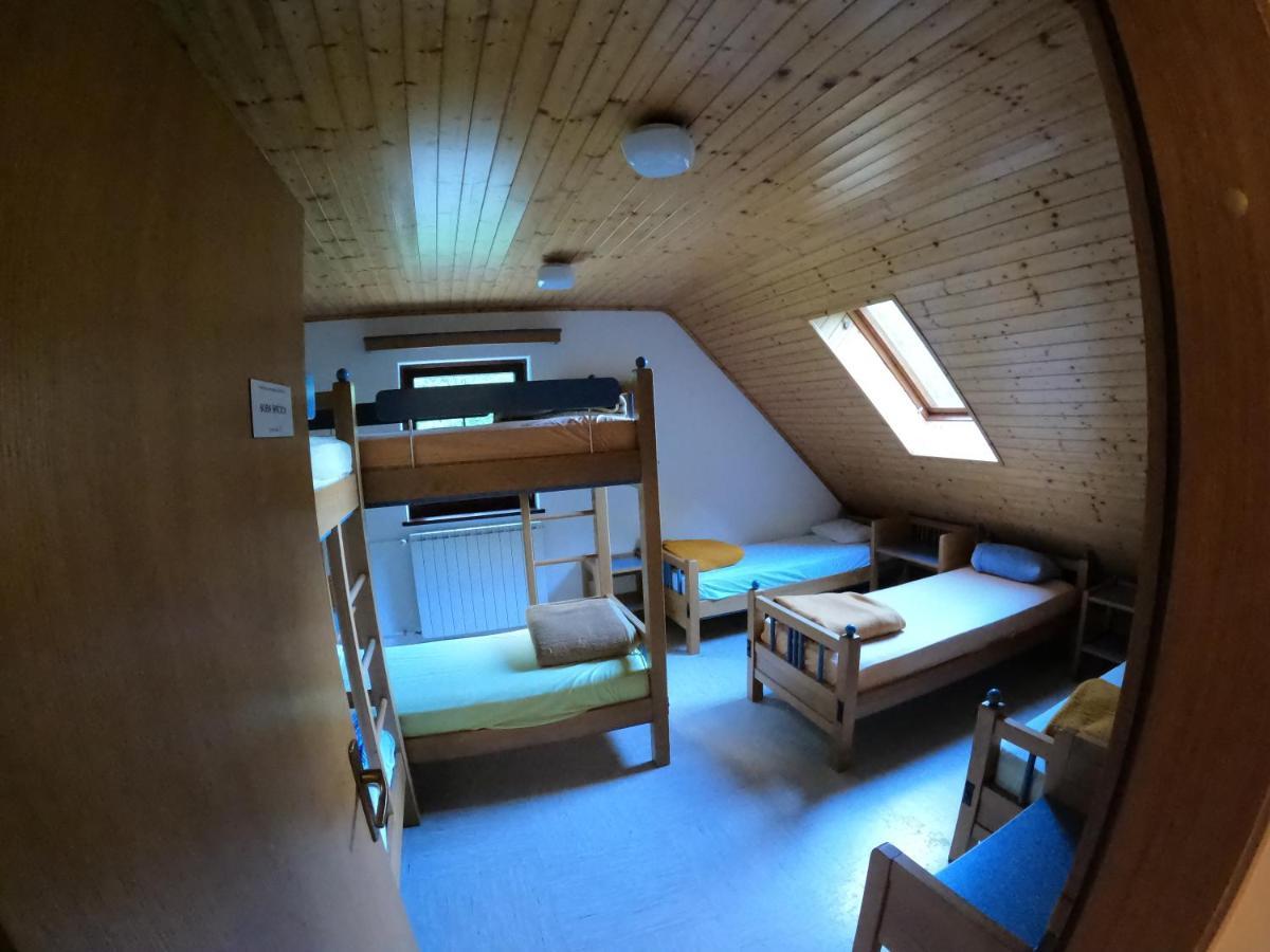 Albergue Pus Bavsica Log pod Mangartom Exterior foto